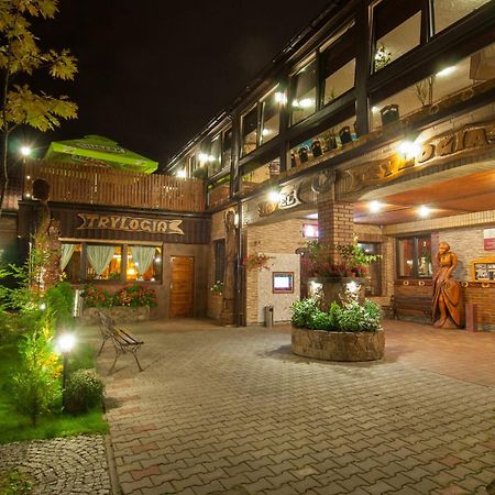 Hotel Trylogia Zielonka  Εξωτερικό φωτογραφία