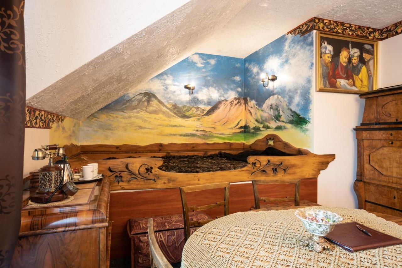 Hotel Trylogia Zielonka  Εξωτερικό φωτογραφία